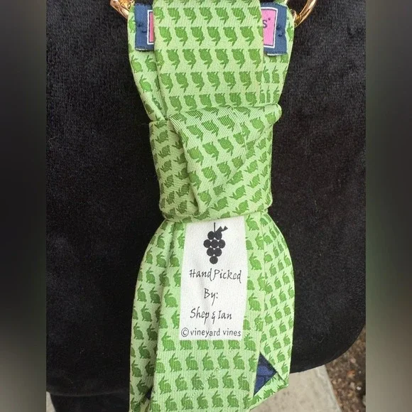 Vineyard Vines Rabbit Necktie Necklace Embellished Bicycle Brooch & Gold‎ Chain - Picture 4 of 5